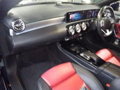 MERCEDES BENZ CLA