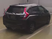 Цена авто Honda FIT HYBRID с аукционов Японии, номер кузова GP5, пробег 115 000, оценка 6