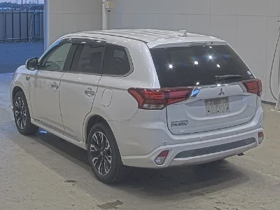 MITSUBISHI OUTLANDER PHEV