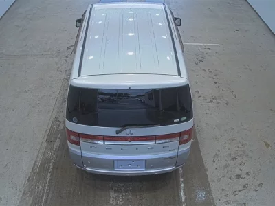 MITSUBISHI DELICA D5