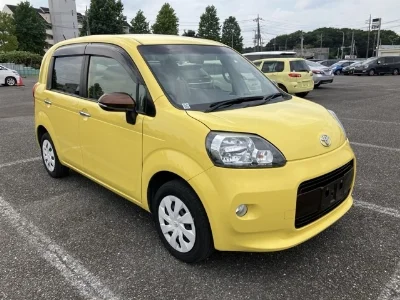 TOYOTA PORTE