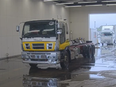 ISUZU GIGA
