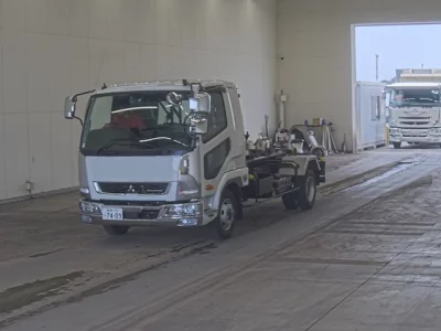 MITSUBISHI FUSO FIGHTER