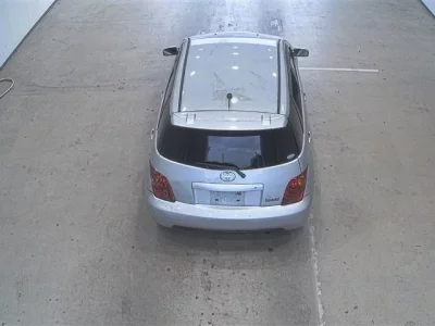 TOYOTA IST
