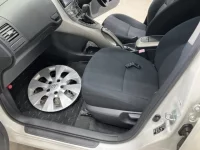 Цена авто Toyota Auris с аукционов Японии, номер кузова ZRE154H, пробег 142 000, оценка 2