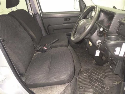 TOYOTA PIXIS VAN