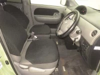 Цена авто Toyota Sienta с аукционов Японии, номер кузова NCP81G, пробег 139 000, оценка 6