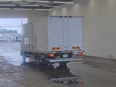 MITSUBISHI FUSO FIGHTER