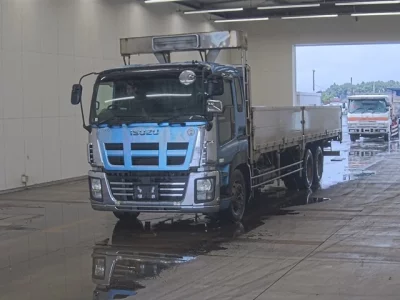 ISUZU GIGA