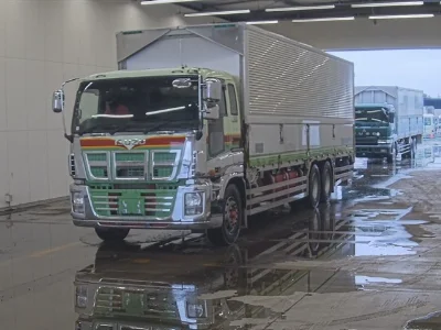 ISUZU GIGA
