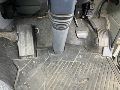 MITSUBISHI CANTER