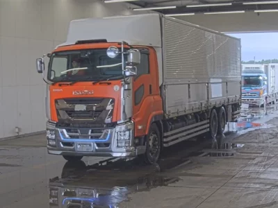 ISUZU GIGA