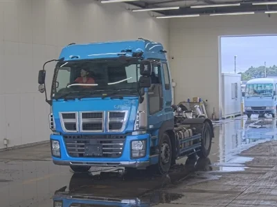 ISUZU GIGA