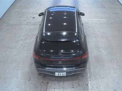 MERCEDES BENZ EQA