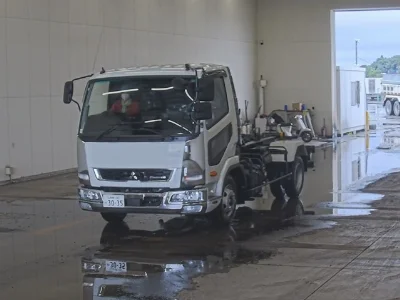 MITSUBISHI FUSO FIGHTER
