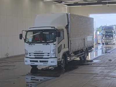 ISUZU FORWARD