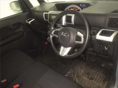 TOYOTA PIXIS MEGA