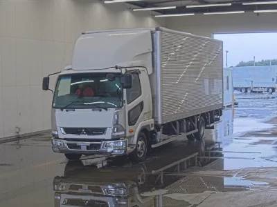 MITSUBISHI FUSO FIGHTER