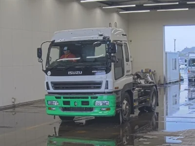ISUZU GIGA