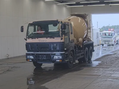 ISUZU GIGA