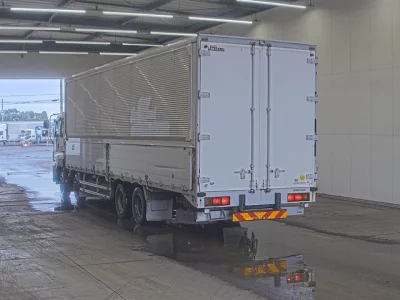 ISUZU GIGA