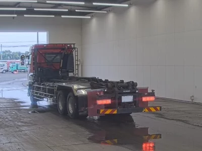 ISUZU GIGA