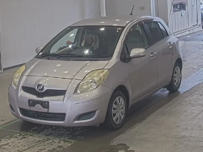 TOYOTA VITZ