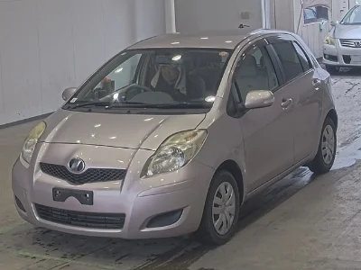 TOYOTA VITZ