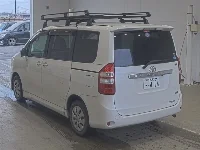 Цена авто Toyota Noah с аукционов Японии, номер кузова ZRR70G, пробег 162 000, оценка 7