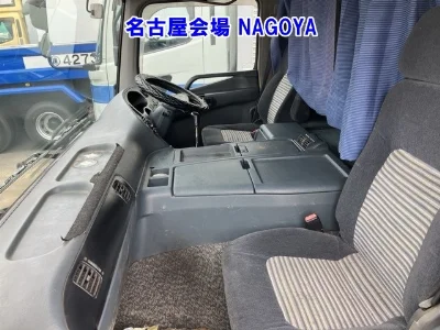 MITSUBISHI FUSO SUPER GREAT