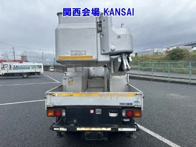 MITSUBISHI CANTER