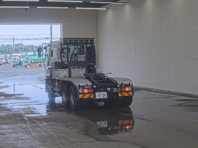 ISUZU GIGA