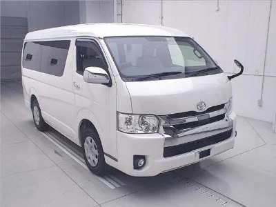 TOYOTA HIACE