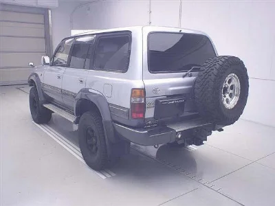 TOYOTA LAND CRUISER