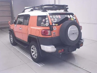 TOYOTA FJ CRUISER