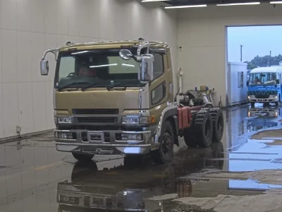 MITSUBISHI FUSO SUPER GREAT