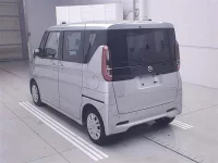 Цена авто Nissan Roox с аукционов Японии, номер кузова B44A, пробег 50 000, оценка 8