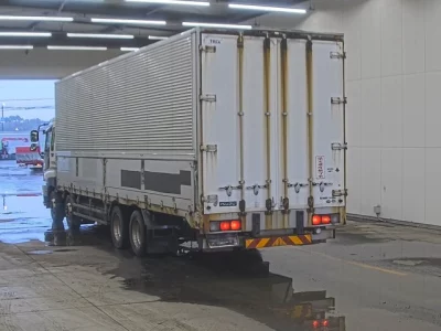 ISUZU GIGA