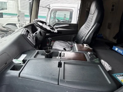 MITSUBISHI FUSO SUPER GREAT
