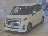 Цена авто Toyota Roomy с аукционов Японии, номер кузова M900A, пробег 87 000, оценка 8
