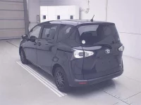 Цена авто Toyota Sienta с аукционов Японии, номер кузова NHP170G, пробег 64 000, оценка 6