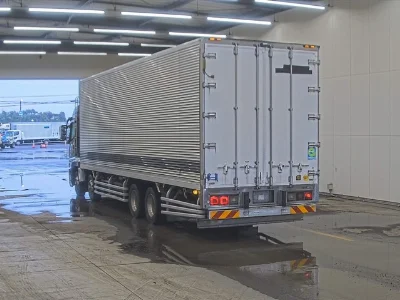 MITSUBISHI FUSO SUPER GREAT