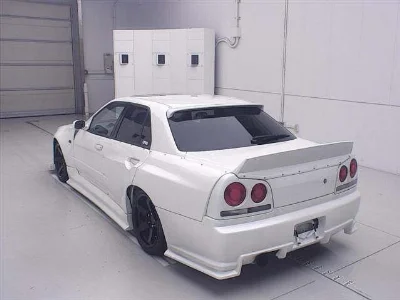 NISSAN SKYLINE