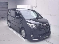 Цена авто Toyota Noah с аукционов Японии, номер кузова ZRR80W, пробег 141 000, оценка 8