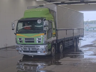 ISUZU GIGA