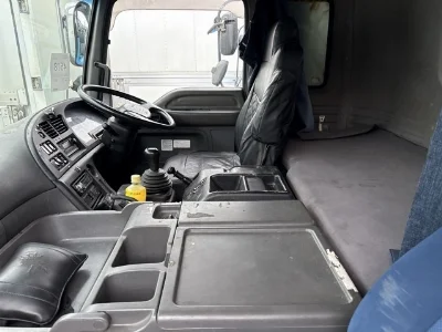 ISUZU GIGA