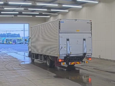 Isuzu FORWARD