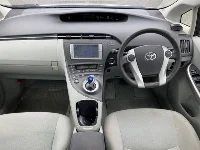 Цена авто Toyota Prius с аукционов Японии, номер кузова ZVW30, пробег 93 000, оценка 2
