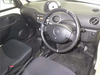 DAIHATSU ESSE