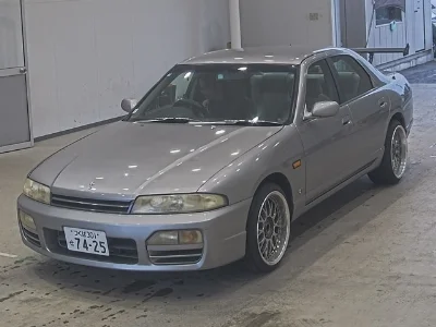 NISSAN SKYLINE